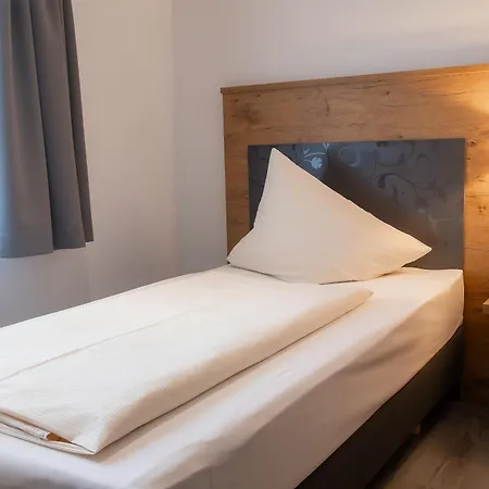 & Restaurant Bestenheider Stuben Hotel Wertheim