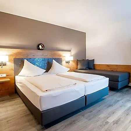 Hotel Hotel&restaurant Bestenheider Stuben 4*