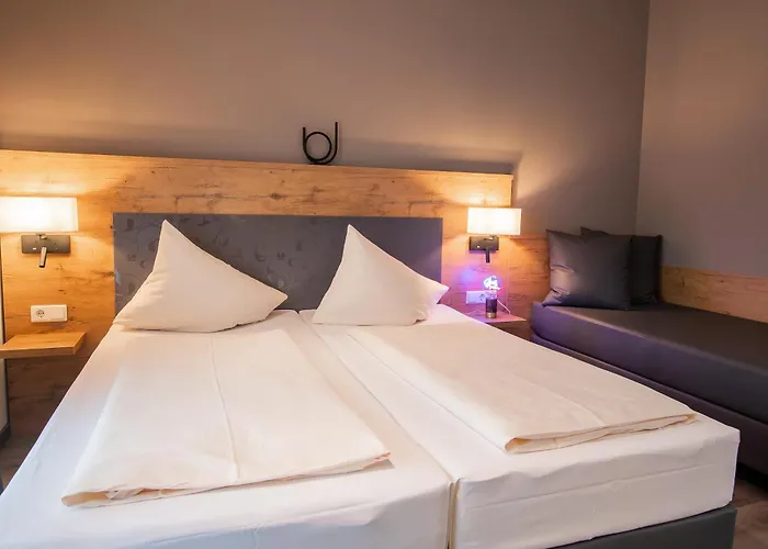 Hotel & Restaurant Bestenheider Stuben 4*