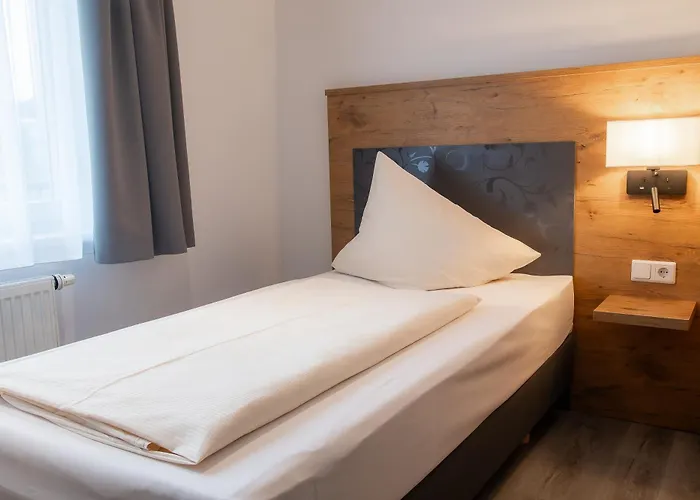 & Restaurant Bestenheider Stuben Hotel Wertheim