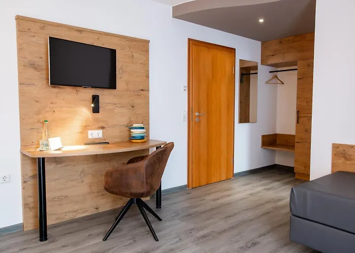 & Restaurant Bestenheider Stuben Hotel 4*